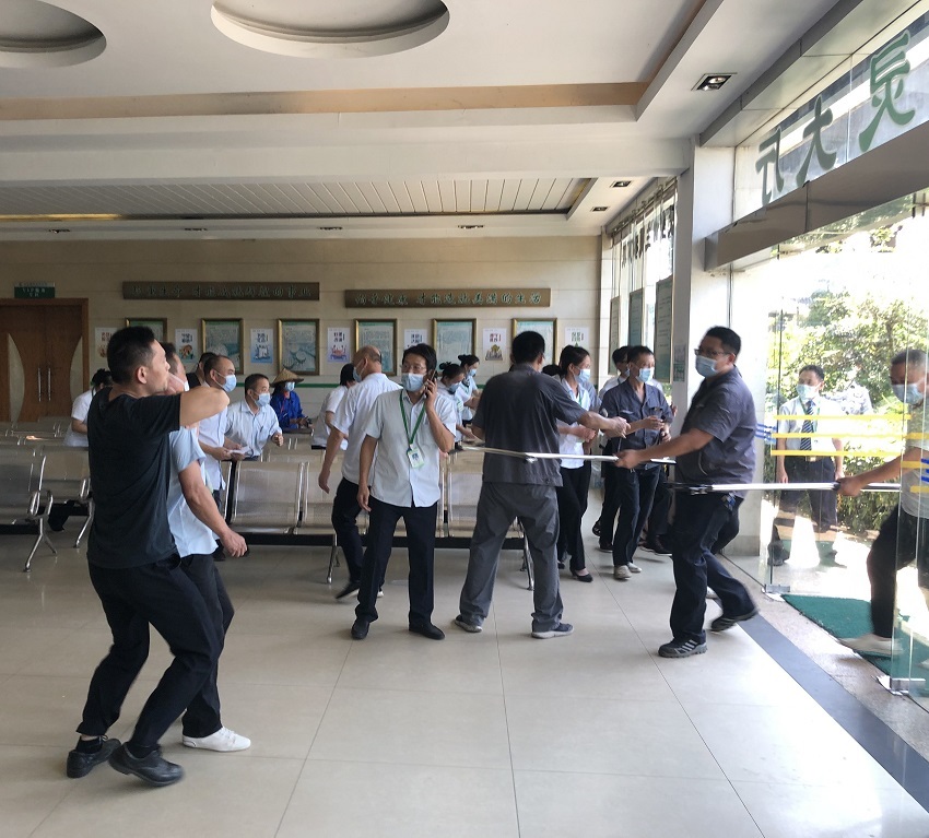 我馆开展反恐防暴应急演练